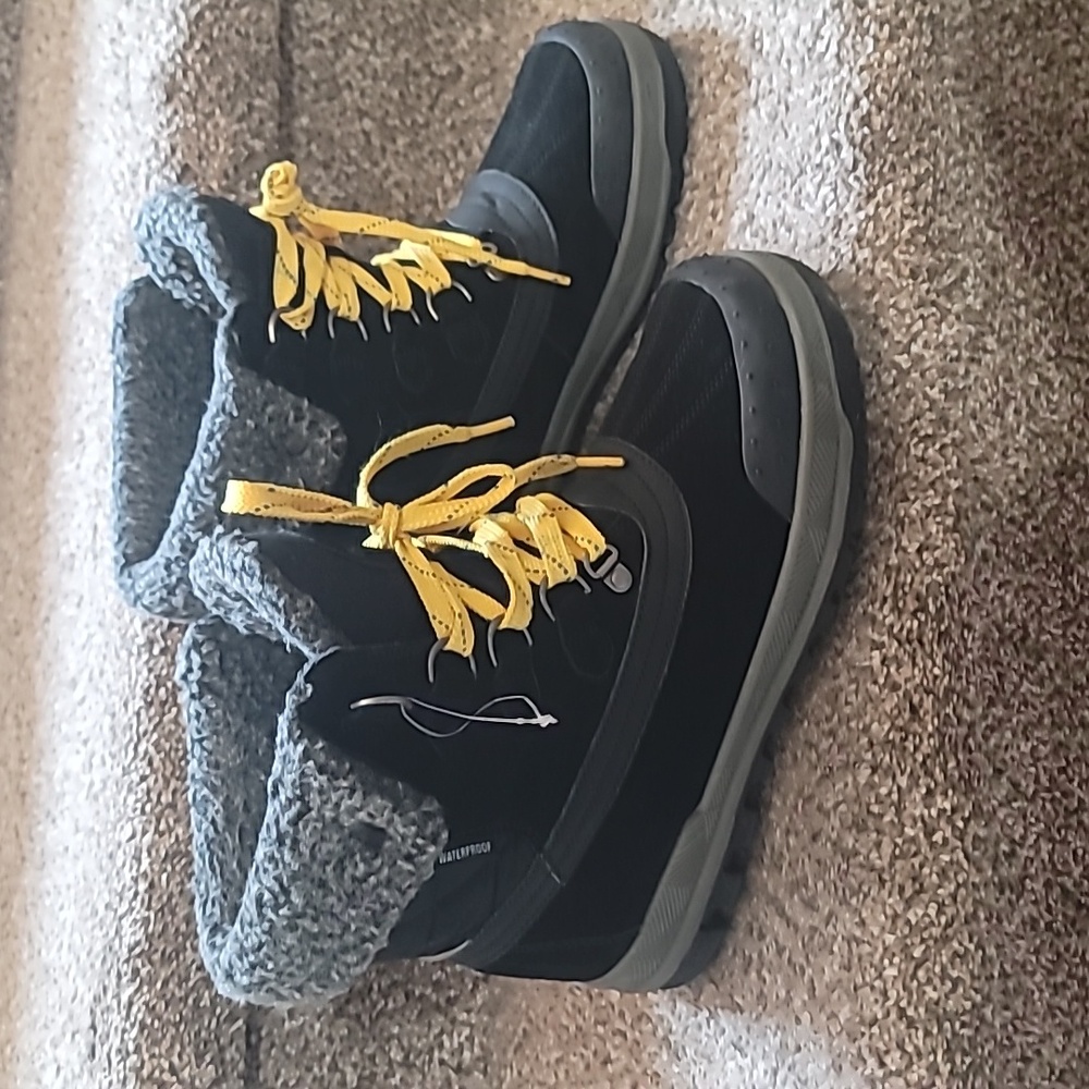 Bearpaw Women's Inka Winter Suede and Rubber Reflective Waterproof Boots Size 10 - Picture 10 of 10